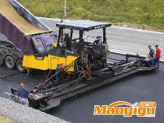 通達(dá)公路工程機(jī)械配件廠 專業(yè)設(shè)備租賃與安裝一站式服務(wù)，助力工程高效推進(jìn)